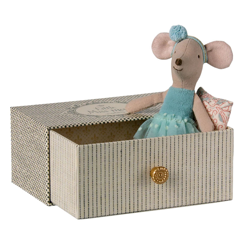 Dance Mouse in Daybed, Little Sister