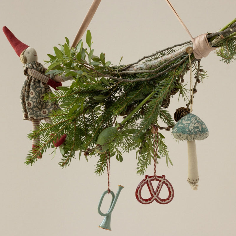 Mushroom Ornament, Winter Heart