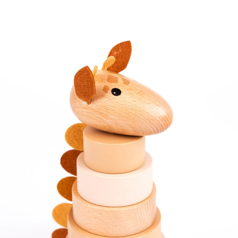 Leonie the Giraffe Stacking Pyramid