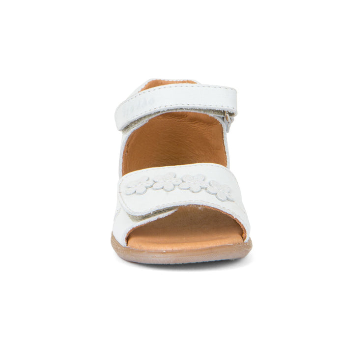 Gigi Closed Heel Sandal, White Daisies