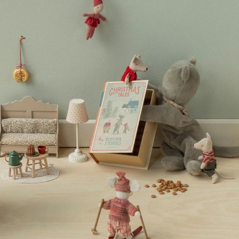 Christmas Twin Mice, Little Sister + Brother in Book