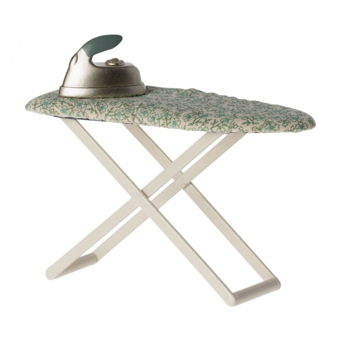 Iron + Ironing Board, Mouse