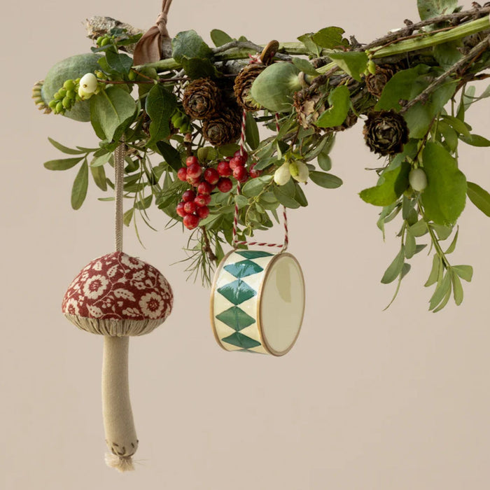 Mushroom Ornament, Winter Flower