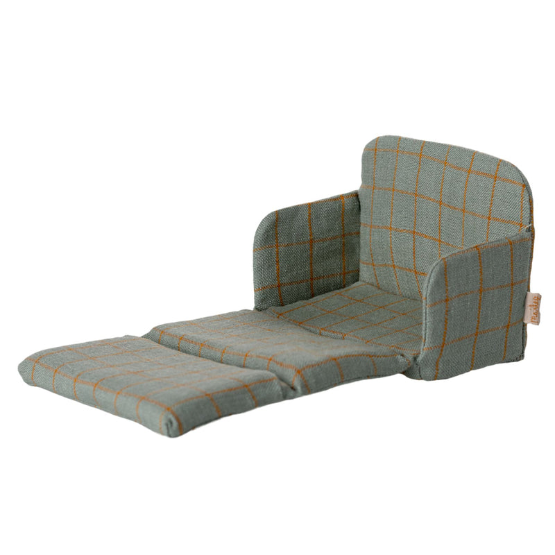 Sofa Bed, Mouse