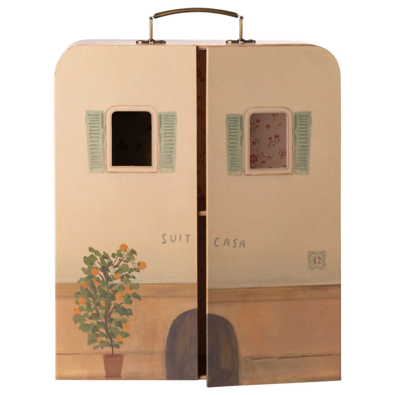 SuitCasa Mouse House, Unfurnished