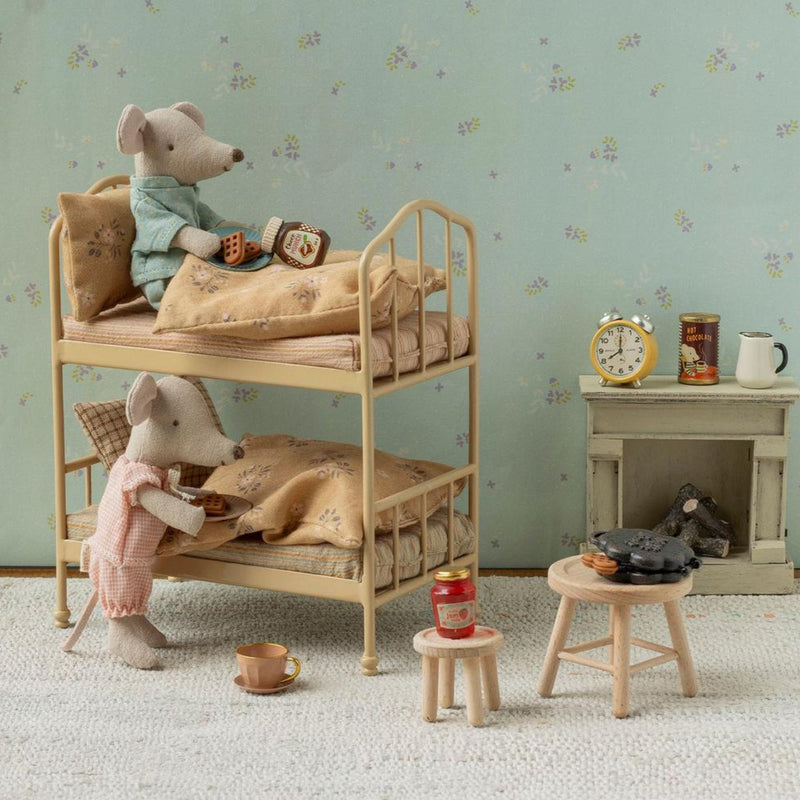 Waffle Set, Mouse