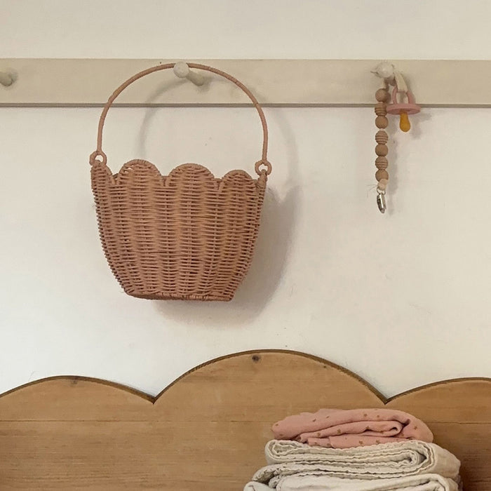 Rattan Tulip Carry Basket